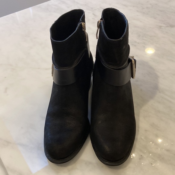 Vince Camuto ankle booties - Picture 3 of 10